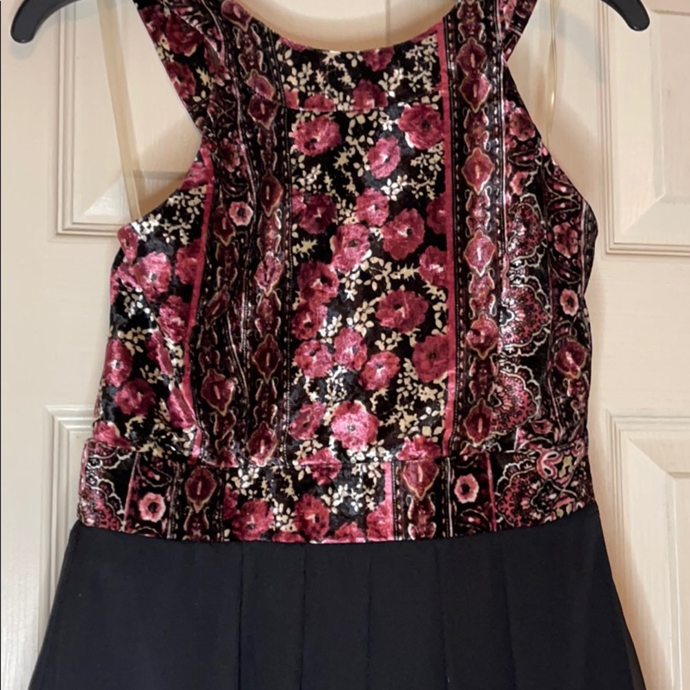 Girls floral velvet top dress w/ crisscross back